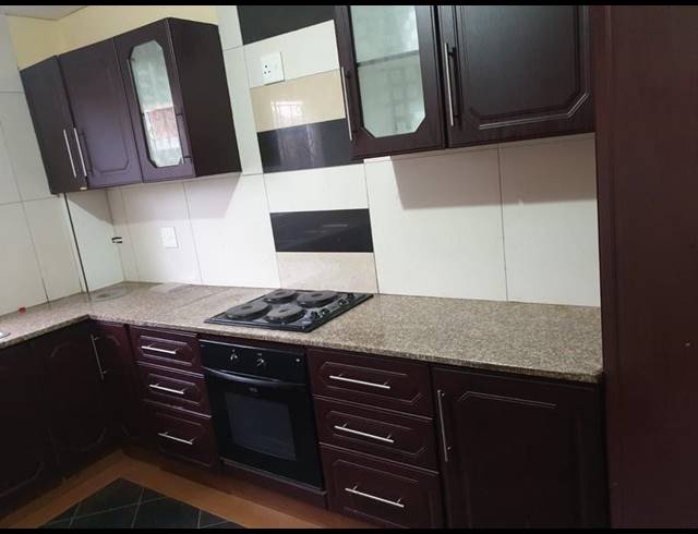 5 BEDROOM HOUSE FOR SALE IN MOORTON